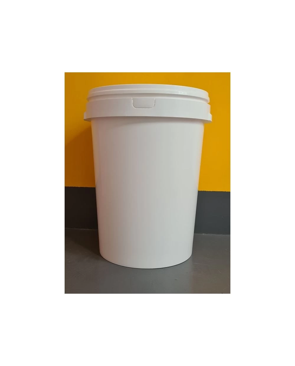 Fermenting Bin And Lid 60 Ltr 3 Fermenting Bin And Lid 60 Ltr